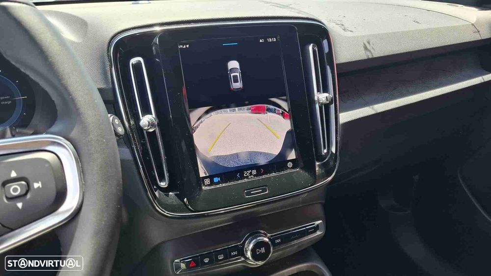 Volvo EX40 82 kWh Single Motor Extended Range Plus - 17