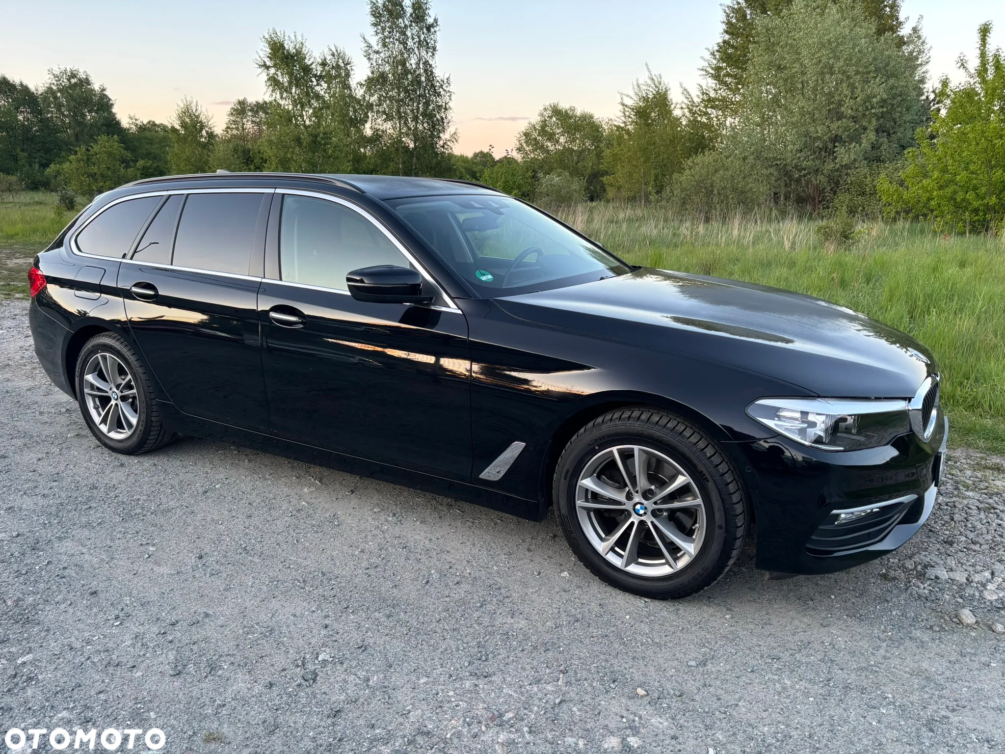 BMW Seria 5 520d xDrive - 10