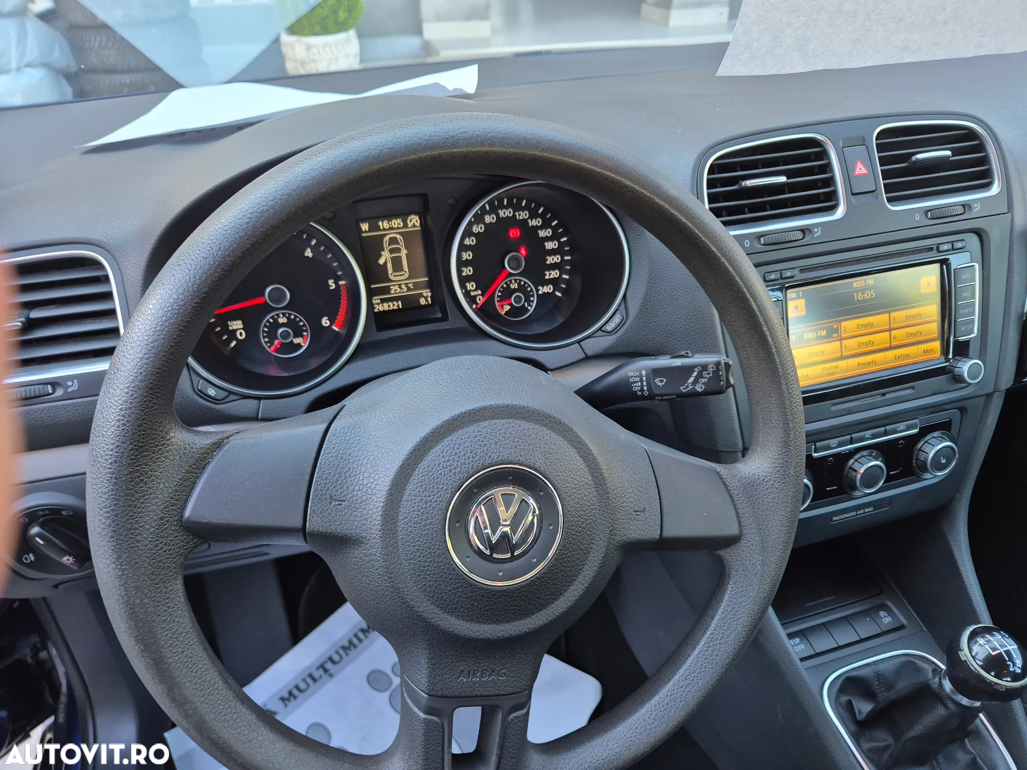 Volkswagen Golf 1.6 TDI DPF Trendline - 5