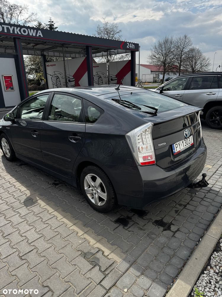 Toyota Prius 1.8 HSD Sol - 5