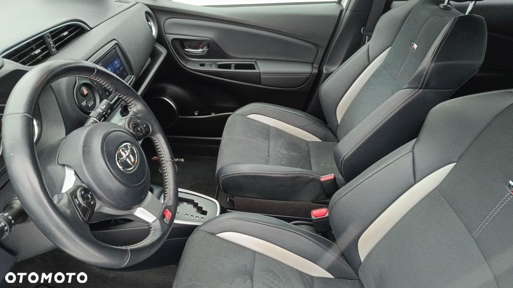 Toyota Yaris - 14