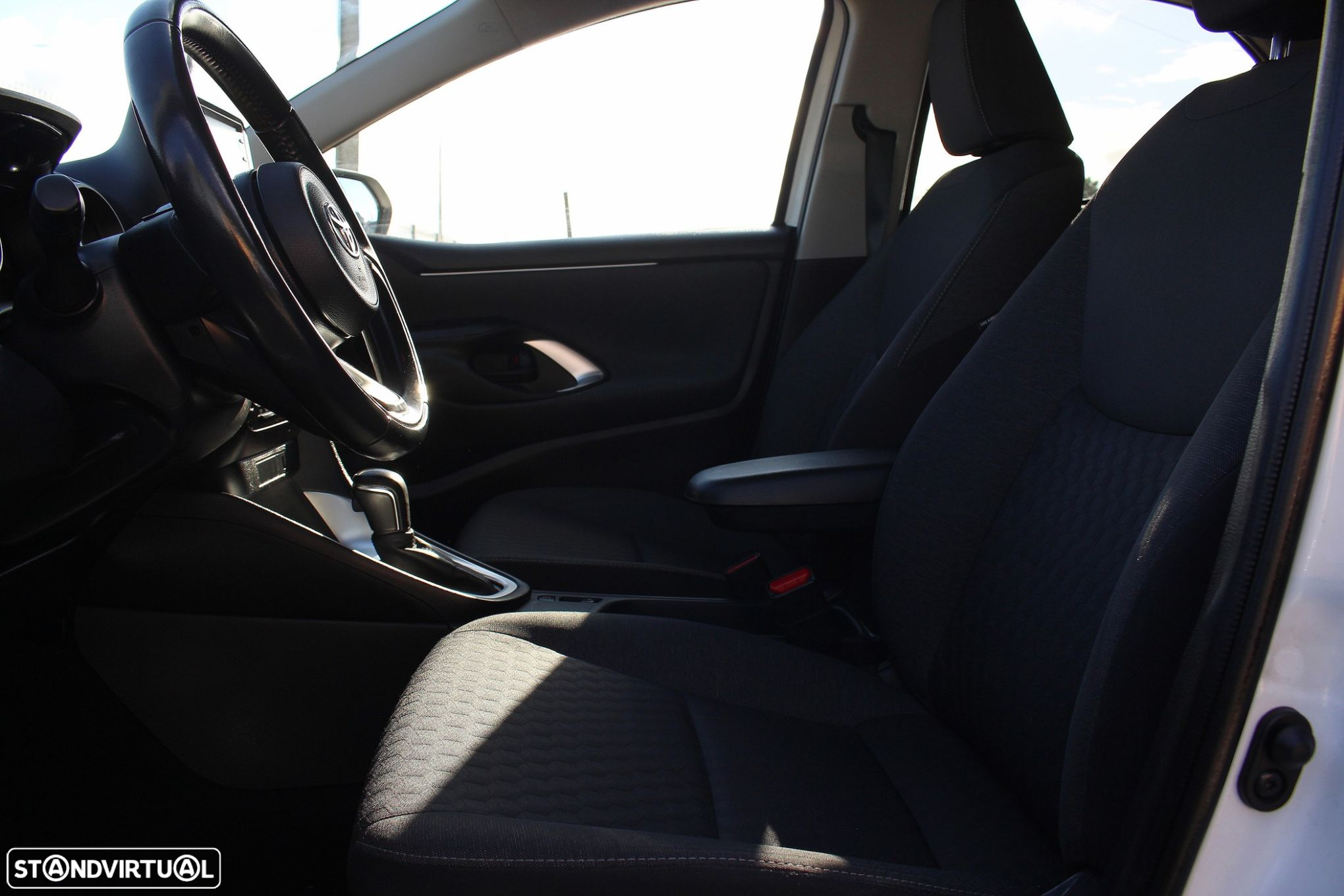 Toyota Yaris 1.5 HDF Exclusive - 37