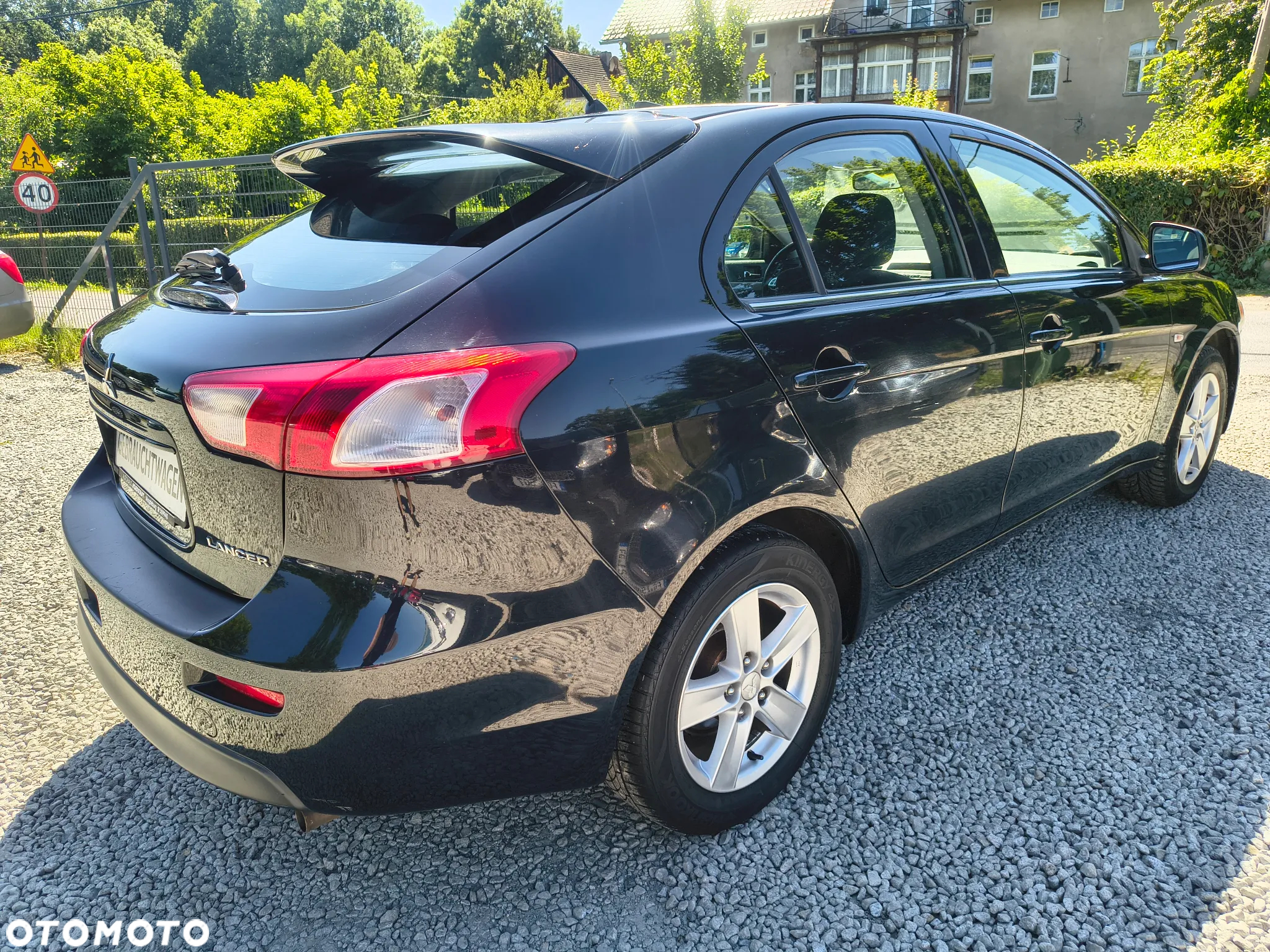 Mitsubishi Lancer 1.5 Invite - 5