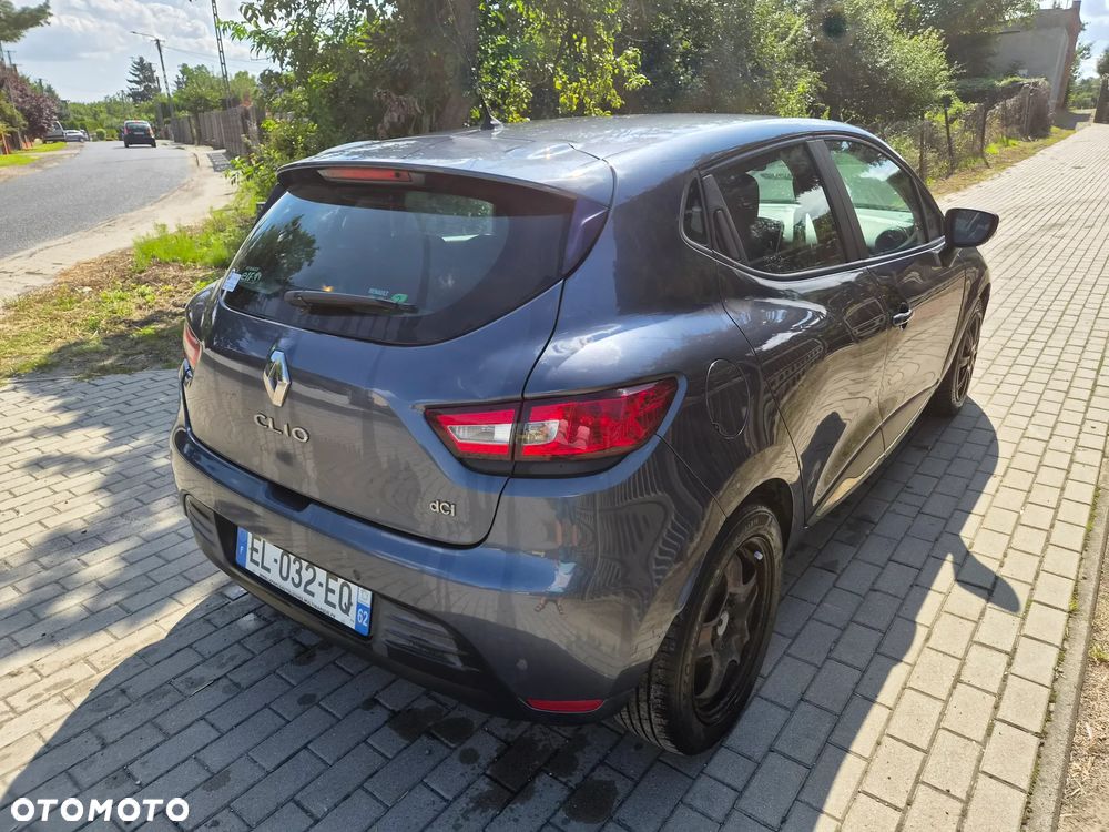 Renault Clio - 6