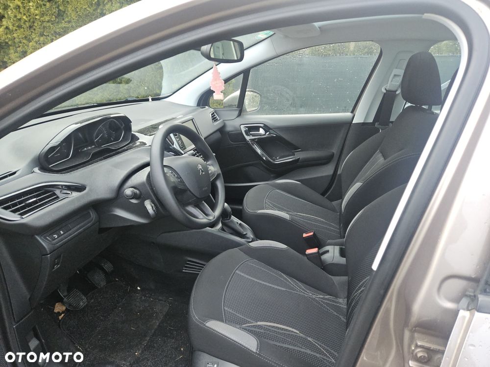 Peugeot 208 82 VTI Active - 7