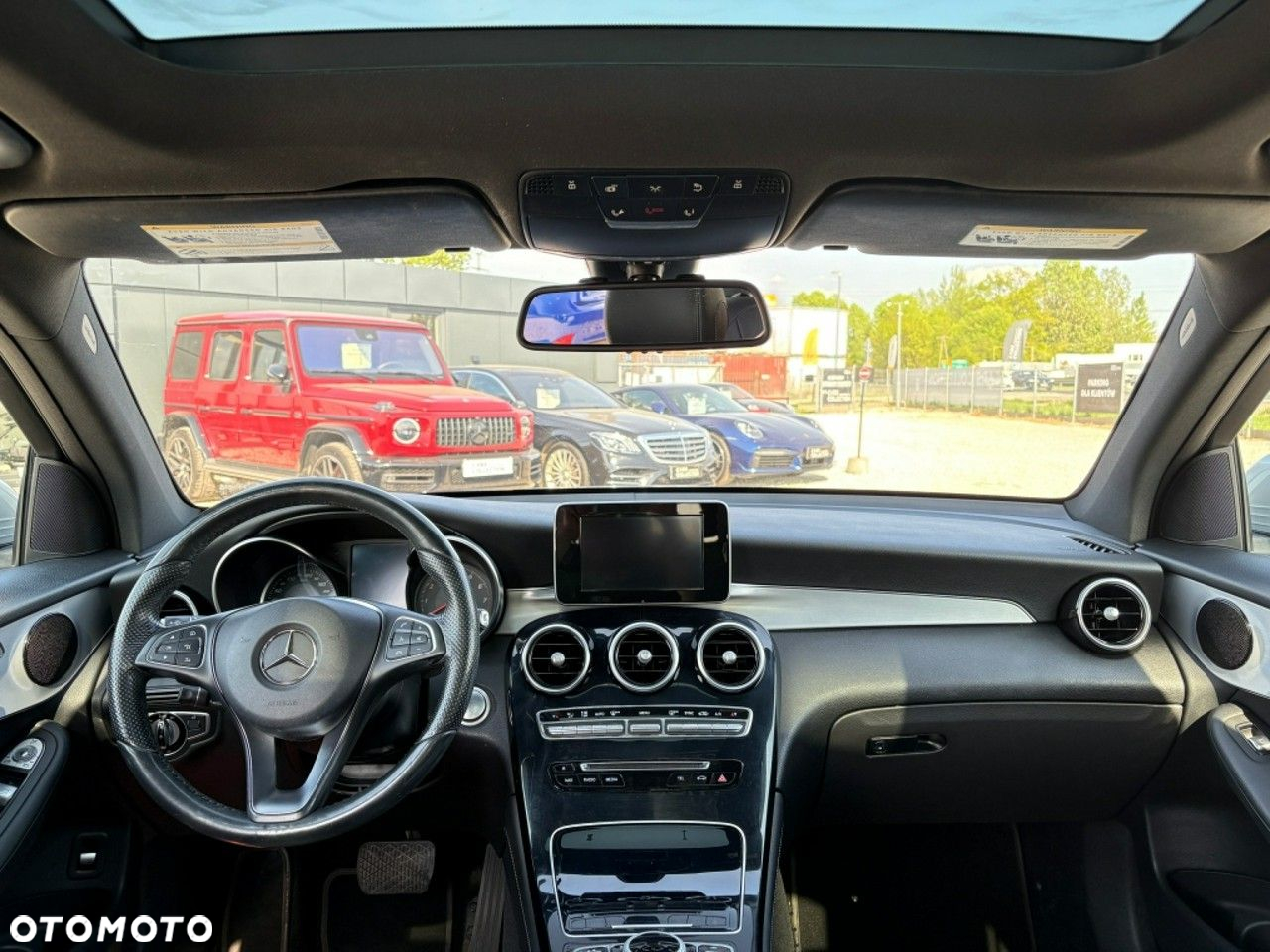 Mercedes-Benz GLC - 12