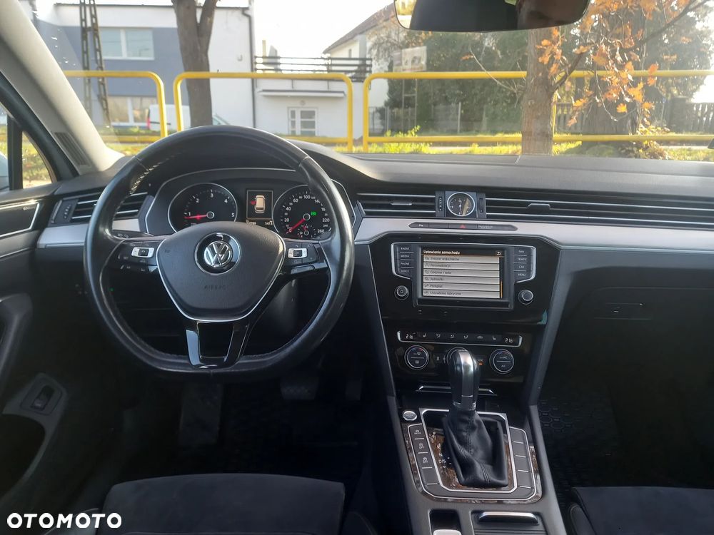 Volkswagen Passat - 15