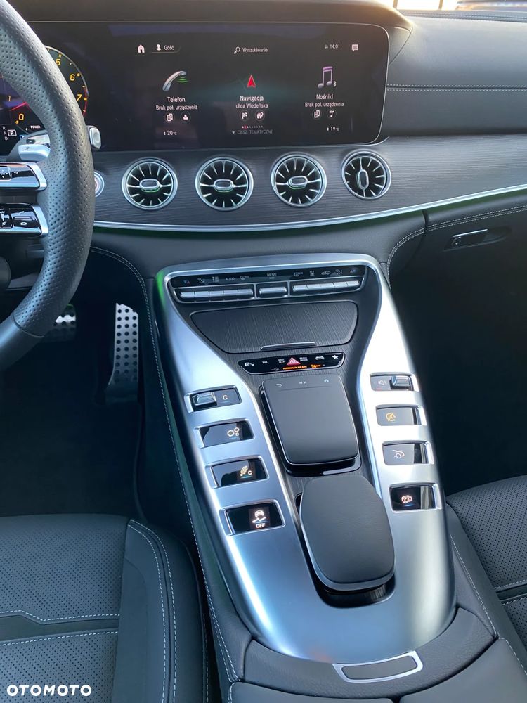 Mercedes-Benz AMG GT 43 4Matic+ Speedshift TCT 9G - 34