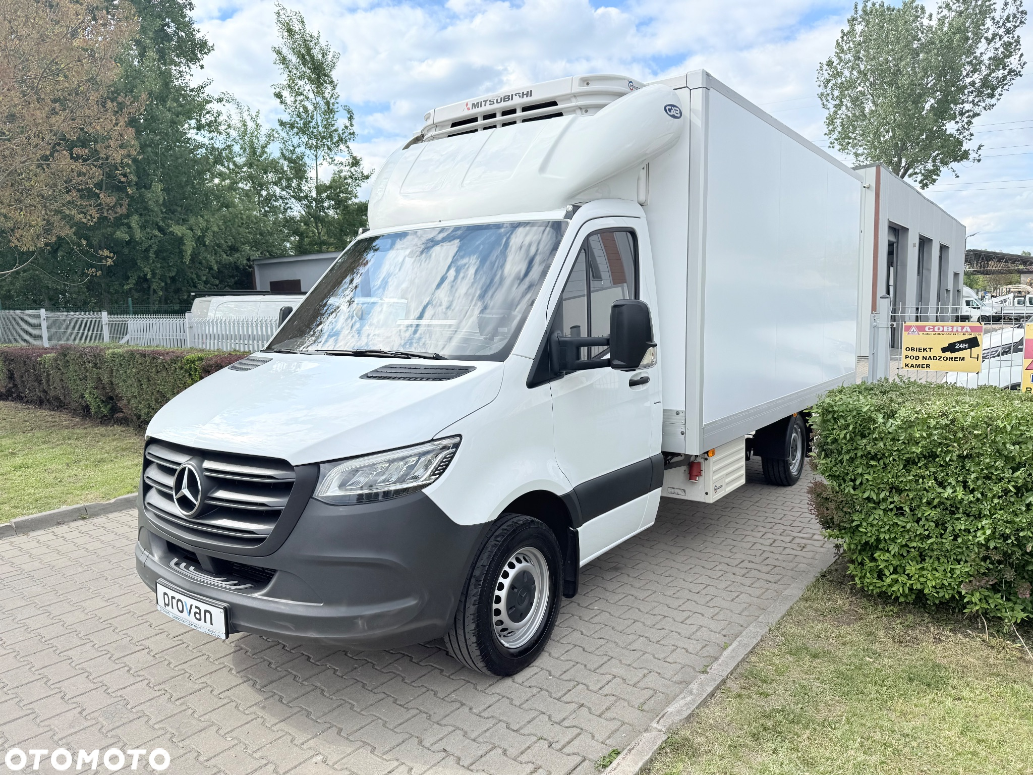 Mercedes-Benz SPRINTER 316 CDI AUTOMAT KONTENER 8ep CHŁODNIA / MROŹNIA WINDA - 8
