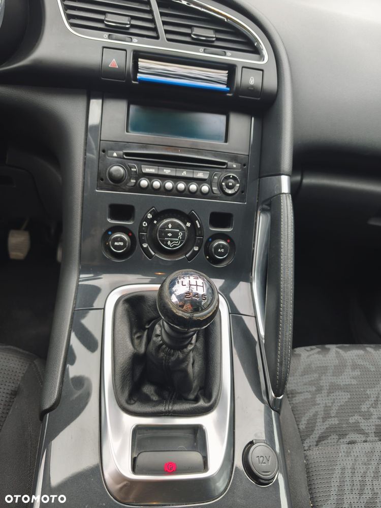Peugeot 3008 1.6 HDi Trendy - 15