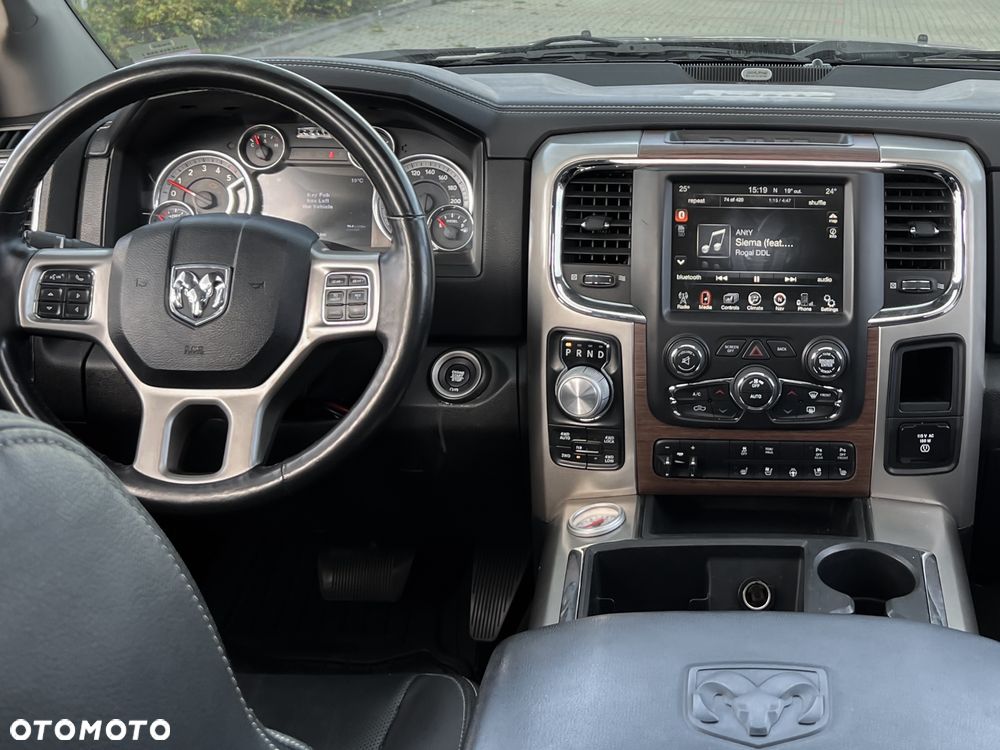 Dodge RAM 1500 5.7 4x4 - 18