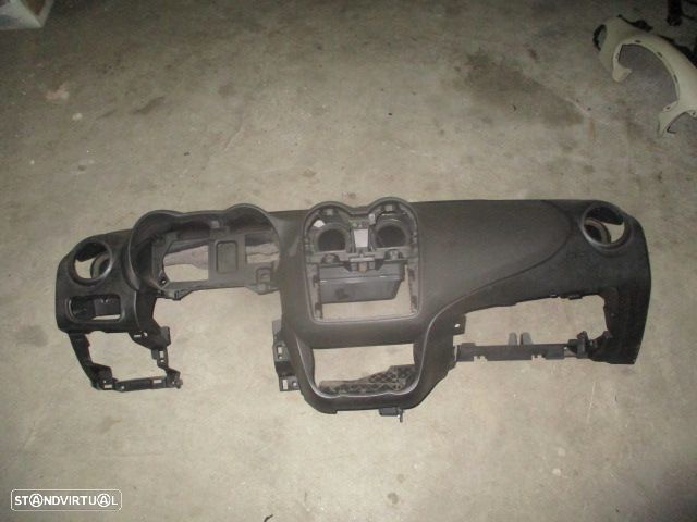 Kit Airbags 615847500B 61554937B 50508413 53284388 34056654  01560832690  6091380490 1560891750  00505162320  34054468D ALFA ROMEO MITO FASE 1 2019 1.3JTD 90CV 3P PRETO PRETO  DANIFICADO - 24