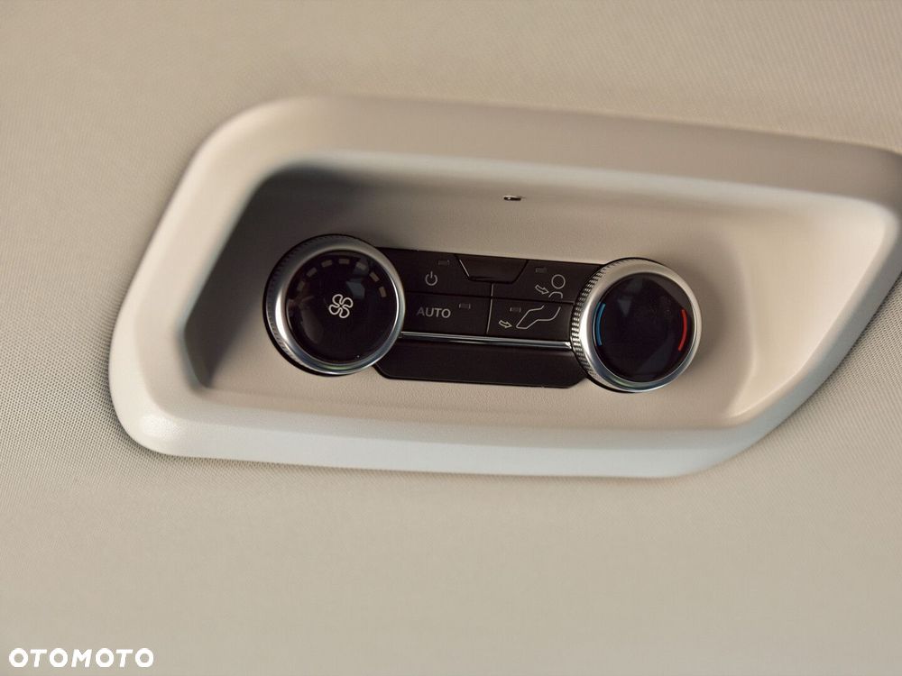 Ford Tourneo Custom 2.5 PHEV CVT 340 L2 Titanium - 21