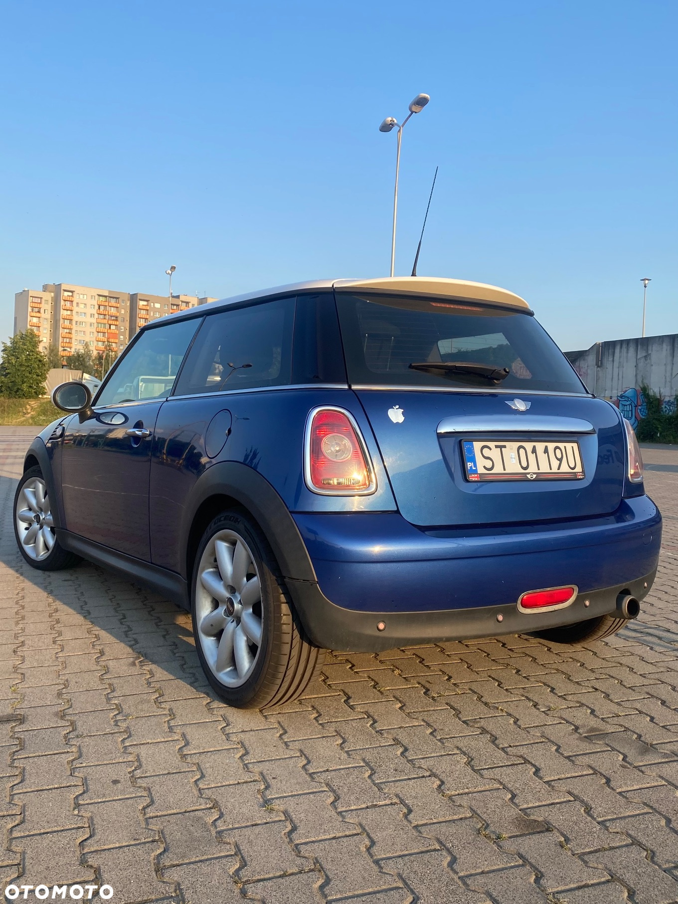 MINI Cooper Standard - 4
