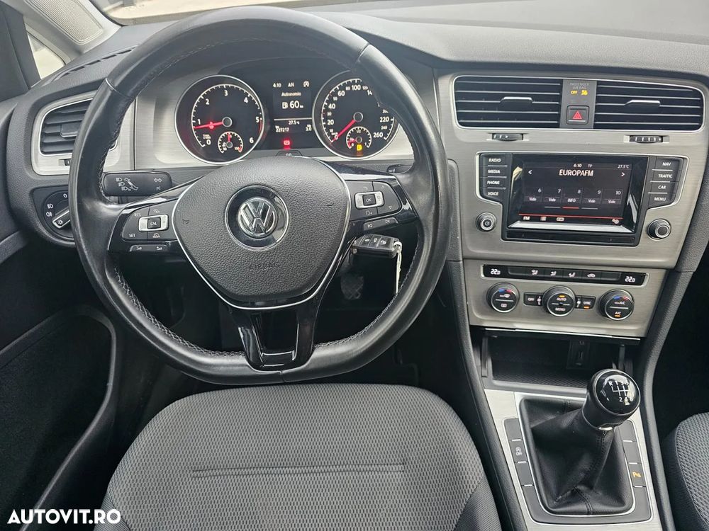 Volkswagen Golf 1.6 TDI BlueMotion Comfortline - 15
