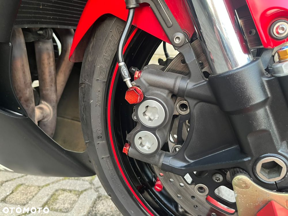 Yamaha R6 - 19