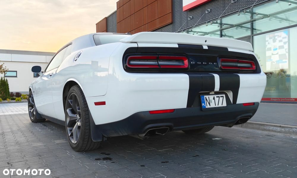 Dodge Challenger Automatik R/T Plus - 8