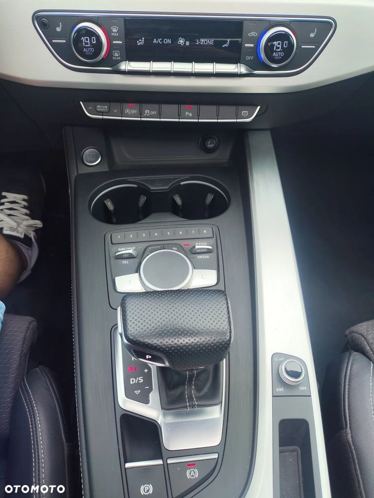 Audi A4 Avant - 10