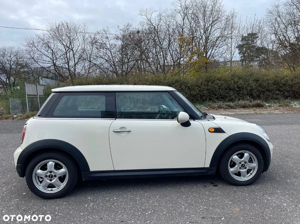 MINI ONE Standard - 4