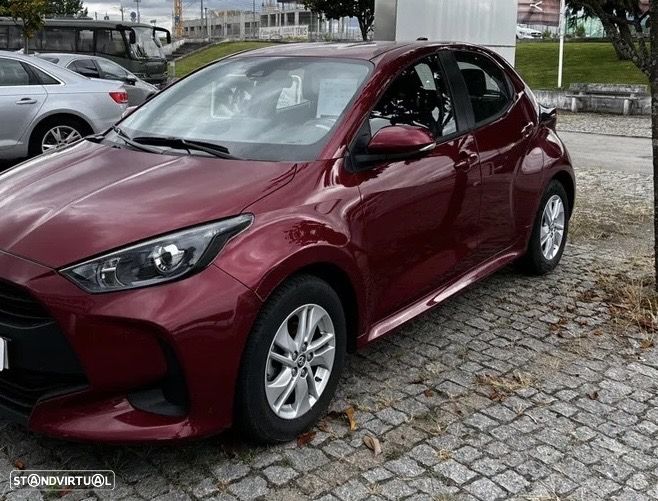 Toyota Yaris 1.0 VVT-i Comfort Plus - 2