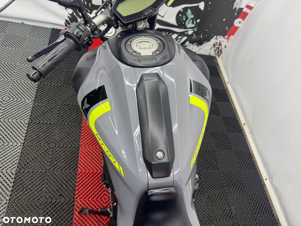 Yamaha MT - 22