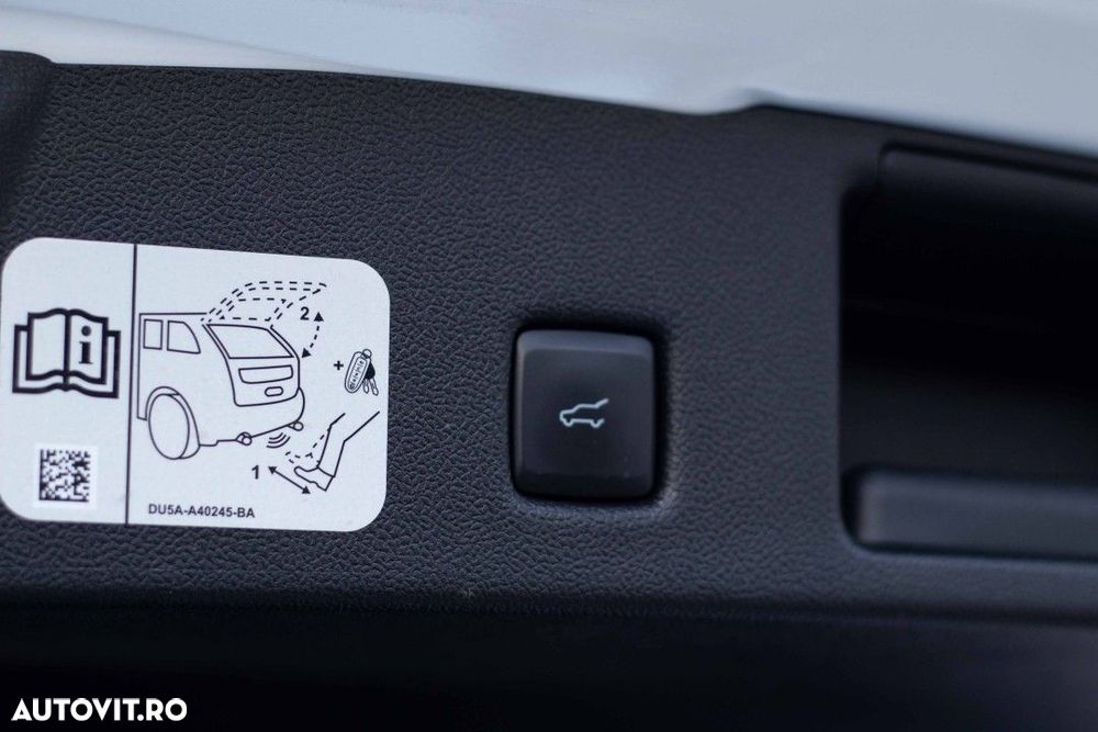 Ford Kuga 2.5 Duratec PHEV ST Line X - 30