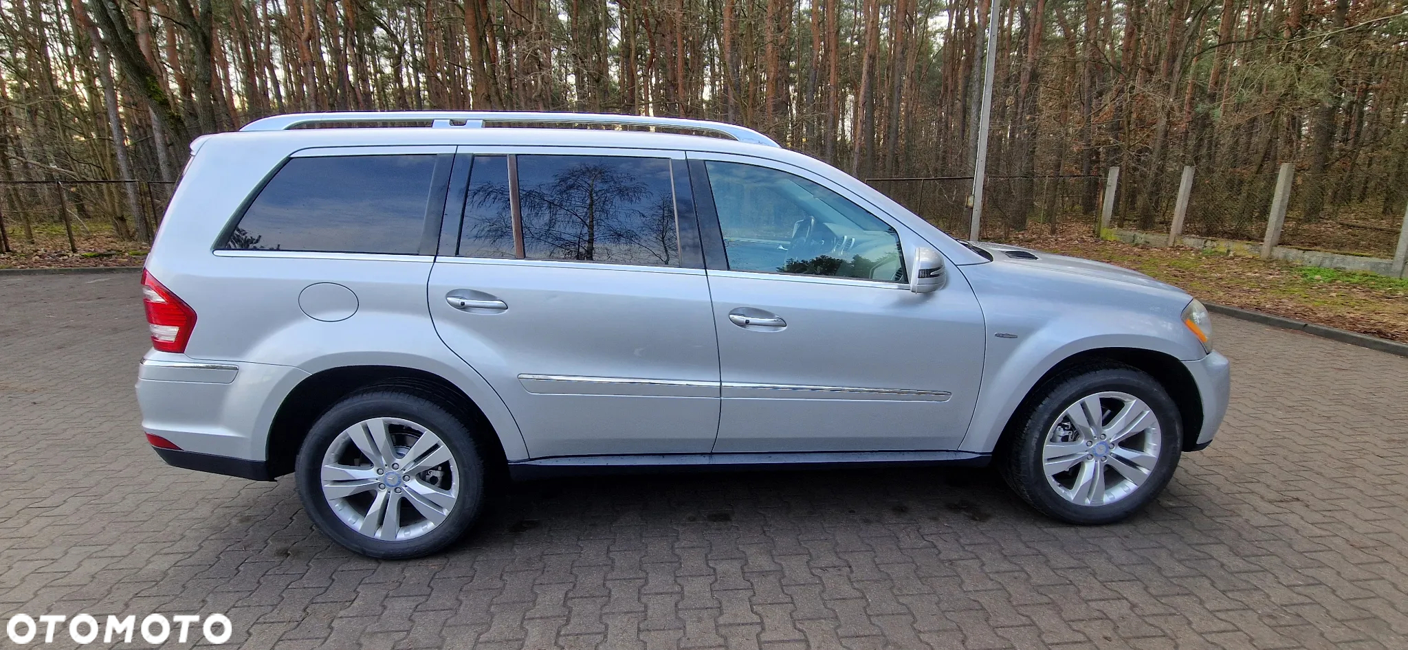 Mercedes-Benz GL 350 BlueTec 4-Matic - 7