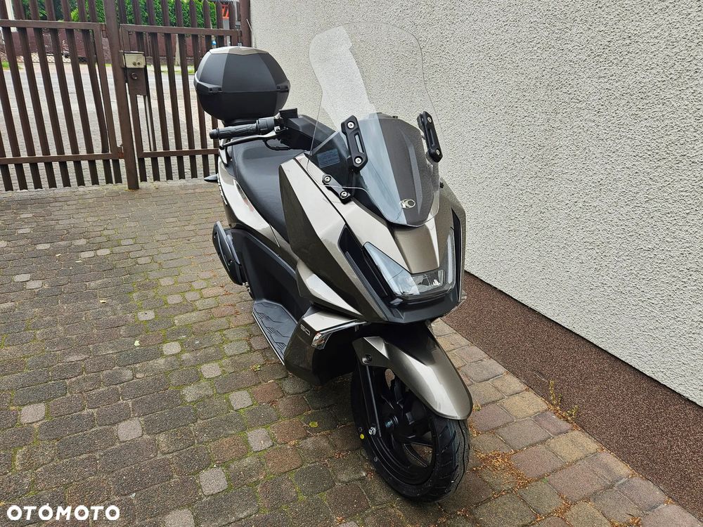 Kymco Skytown - 3