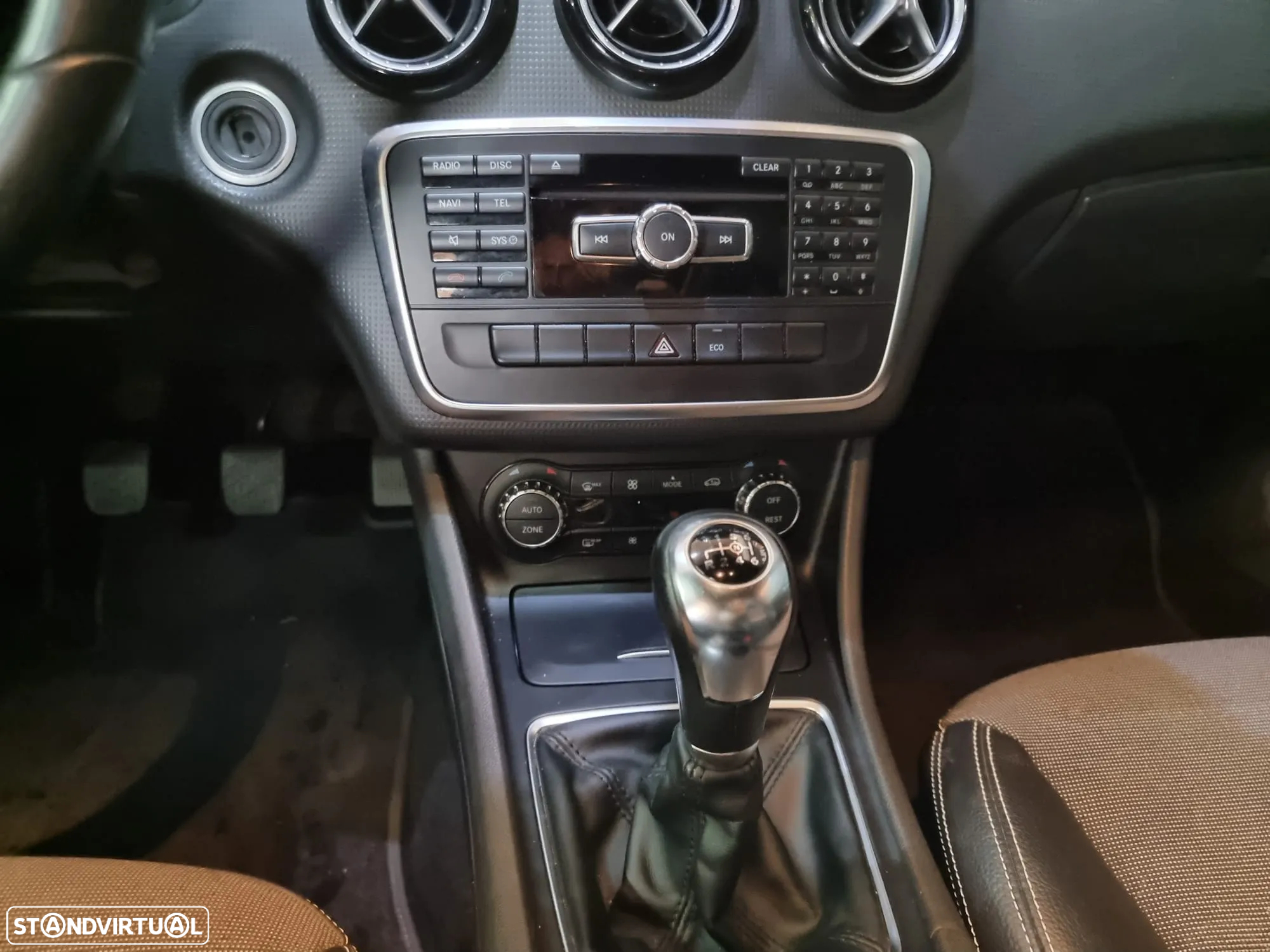 Mercedes-Benz A 180 CDI (BlueEFFICIENCY) AMG Sport - 16
