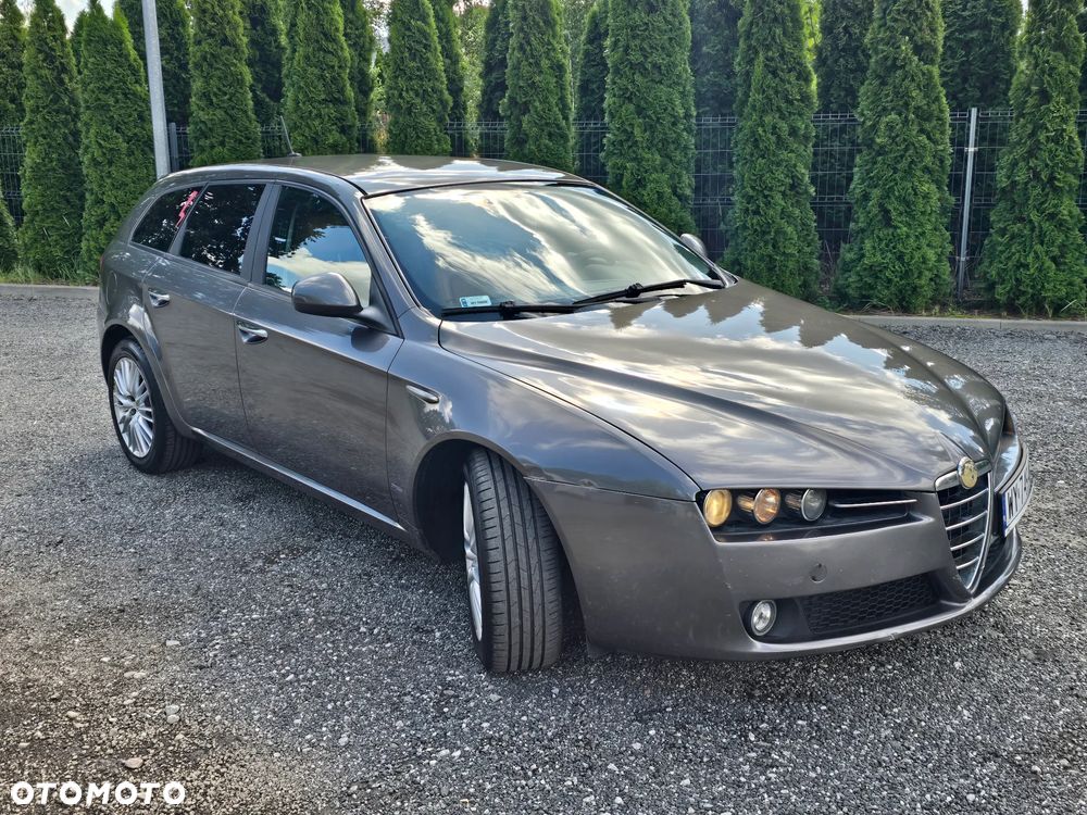 Alfa Romeo 159 - 2