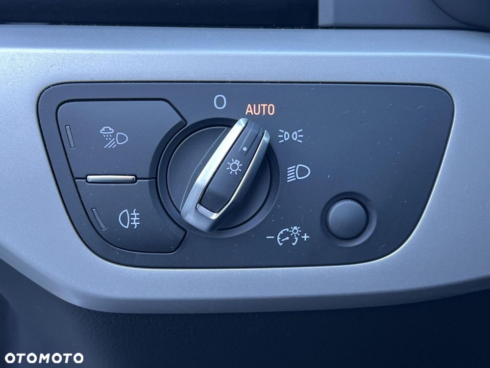 Audi A4 Limousine - 9