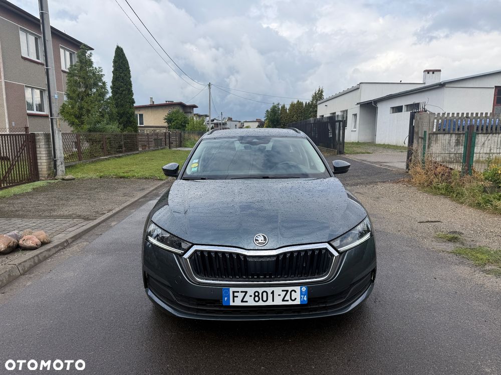 Skoda Octavia 2.0 TDI SCR Style DSG - 10