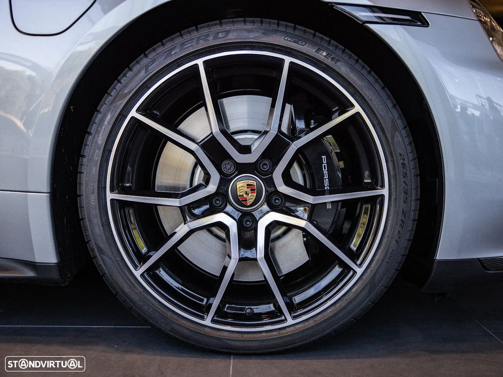 Porsche Taycan Sport Turismo Turbo - 13