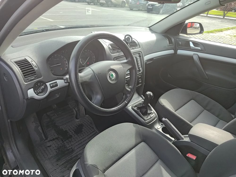 Skoda Octavia 1.9 TDI Ambiente - 9