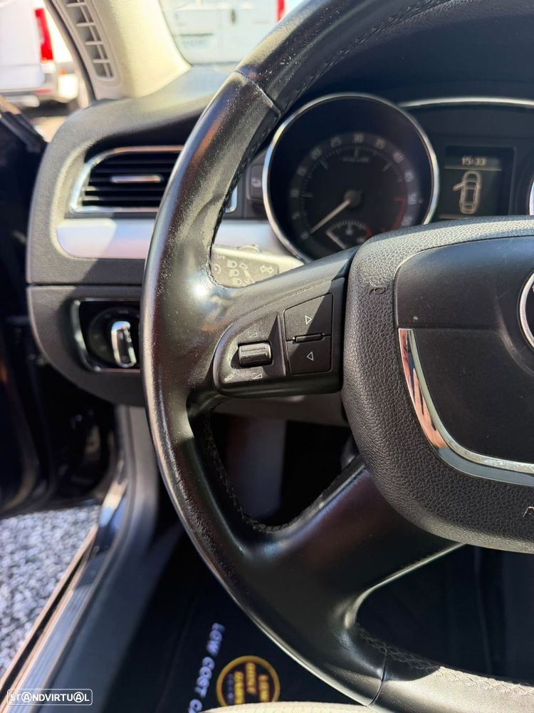 Skoda Superb 1.6 TDI Ambition - 33