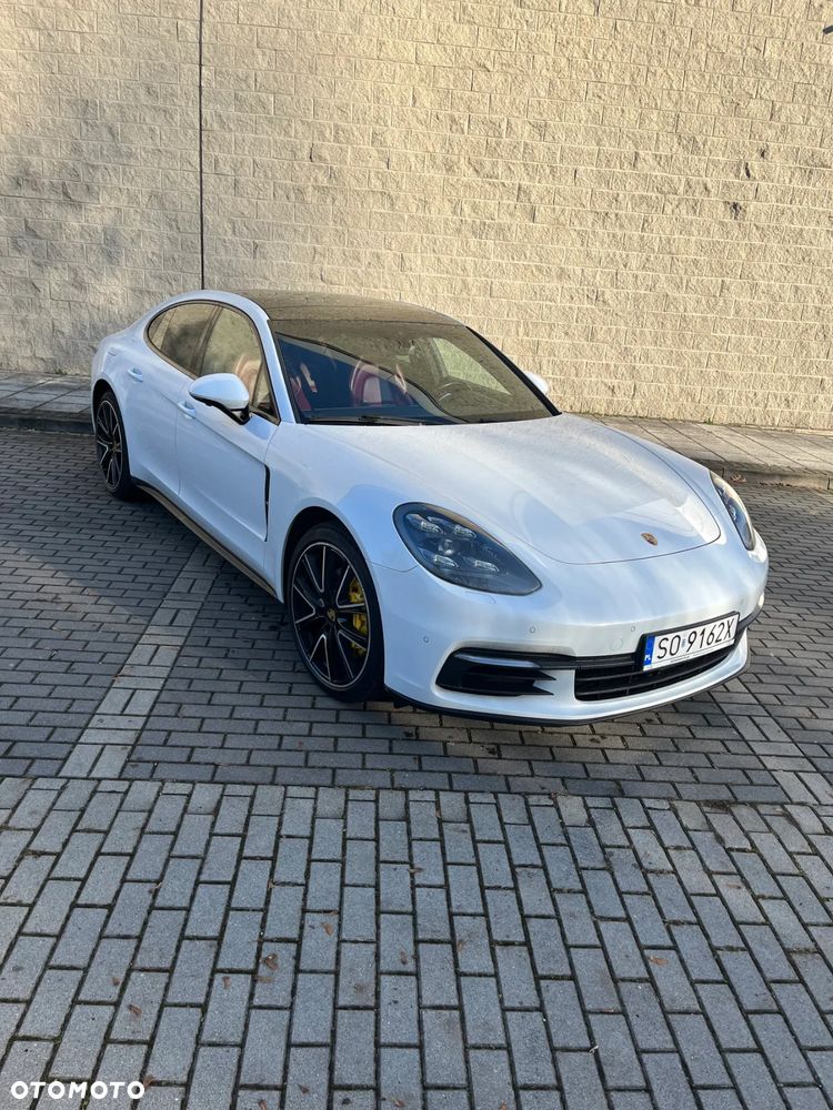 Porsche Panamera 4 - 1