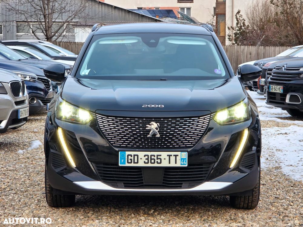 Peugeot 2008 PureTech 130 EAT8 Allure - 2