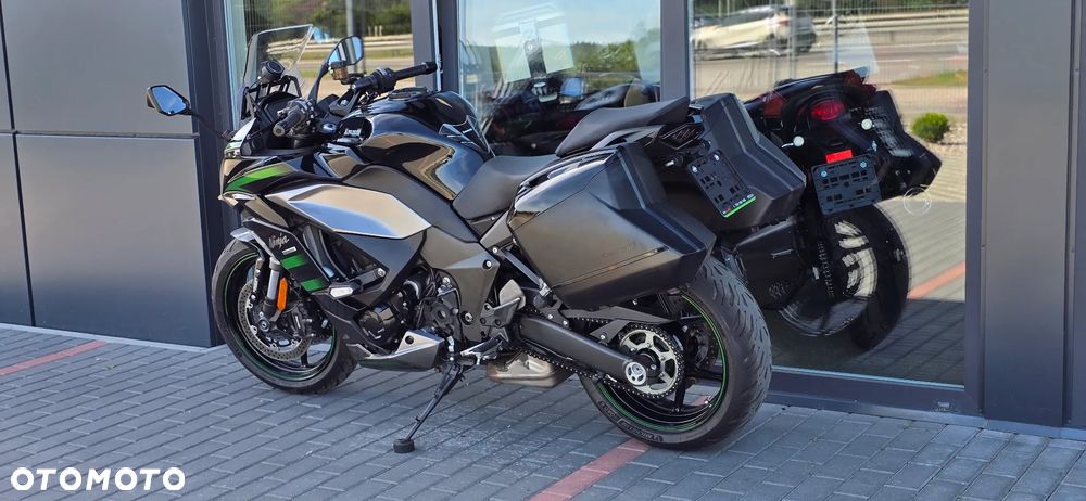 Kawasaki Ninja 1000 SX - 24
