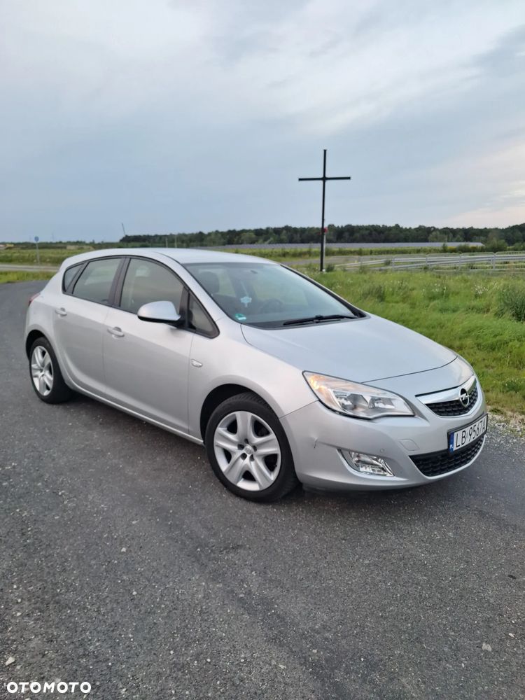 Opel Astra 1.4 Turbo - 2