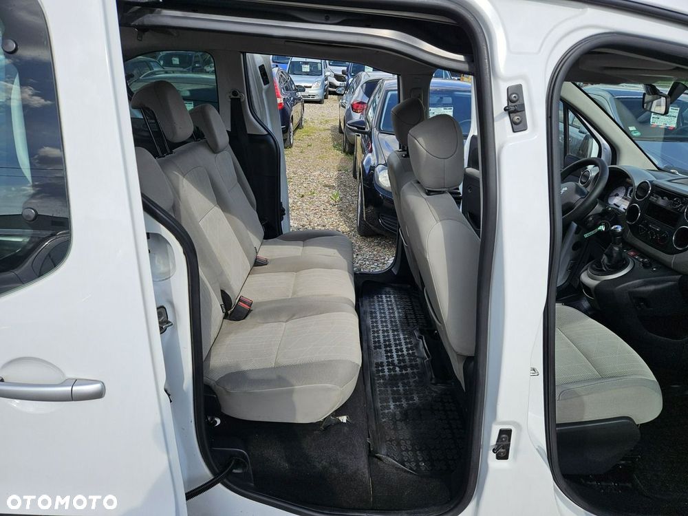 Peugeot Partner - 11