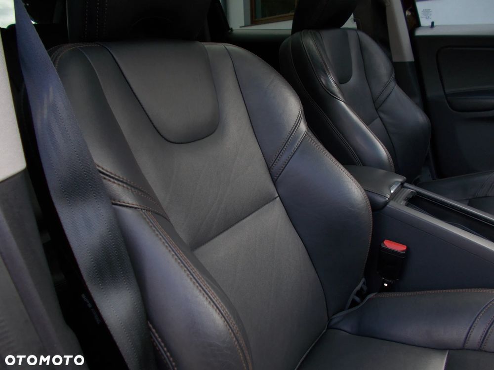 Volvo XC 60 T5 Inscription - 4