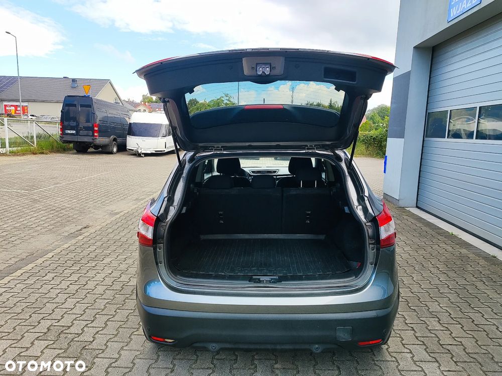 Nissan Qashqai 1.2 DIG-T N-Connecta EU6 - 16