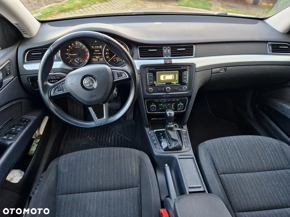 Skoda Superb 2.0 TDI Elegance DSG - 5