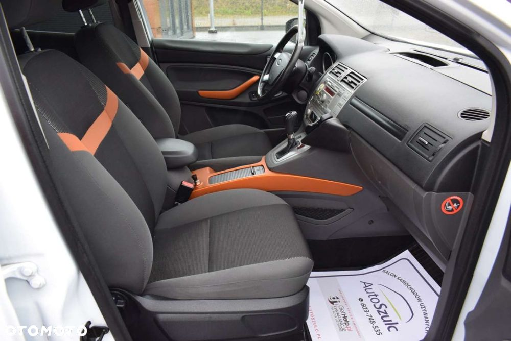 Ford Kuga - 23