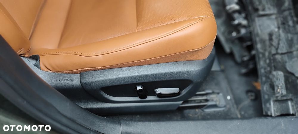 Lexus UX 300e 54.3 kWh Prestige 2WD - 6