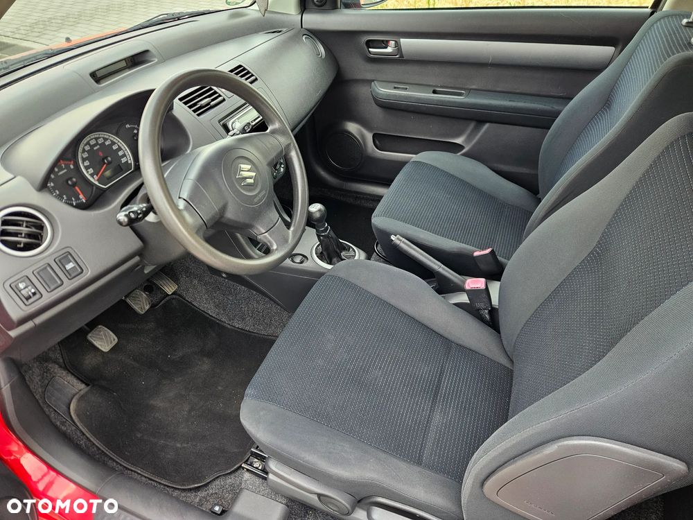 Suzuki Swift 1.3 Classic - 9