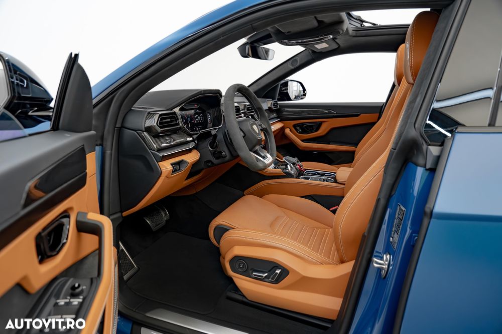 Lamborghini URUS Standard - 11