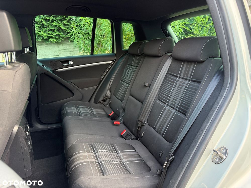 Volkswagen Tiguan - 21
