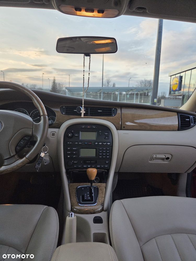 Jaguar X-Type 2.5 High - 19