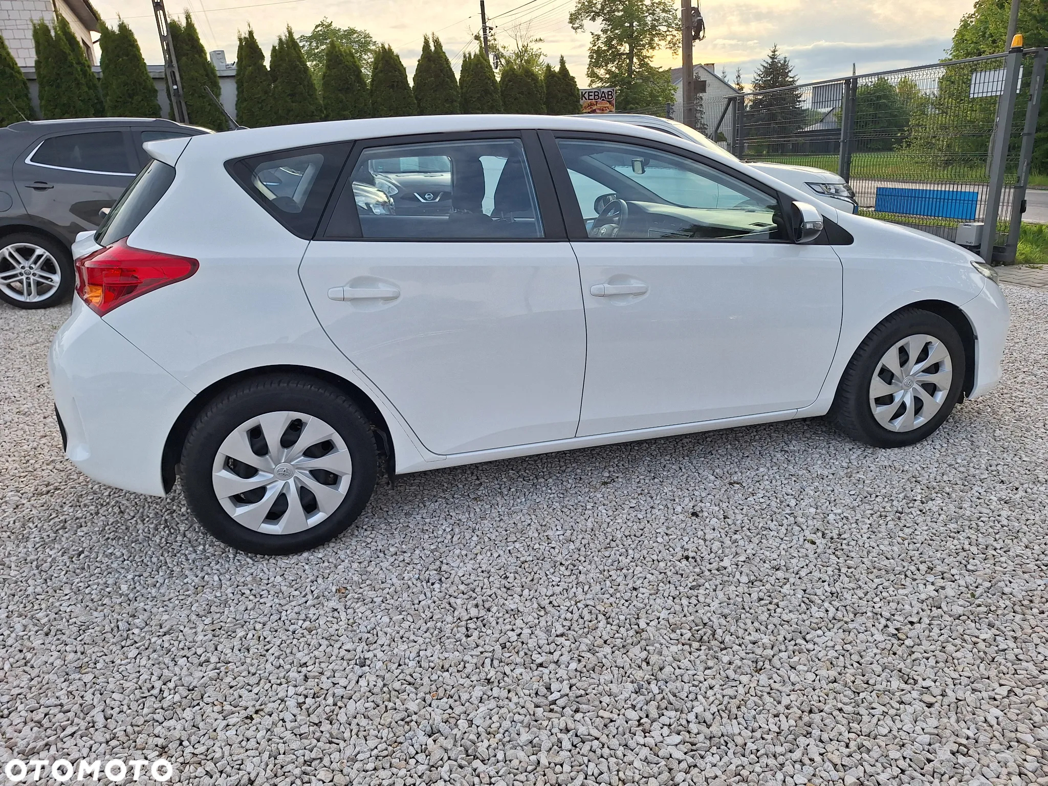 Toyota Auris 1.33 Dual-VVT-i Comfort - 14